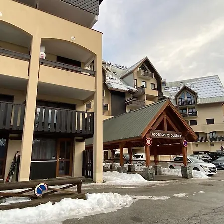 Oz En Oisan 6-8 Pers Des Neiges Piscine -sauna